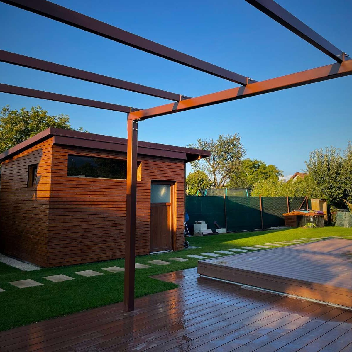 Realizácia záhrady s bazénom od Dream Garden – exteriérový priestor na relaxáciu