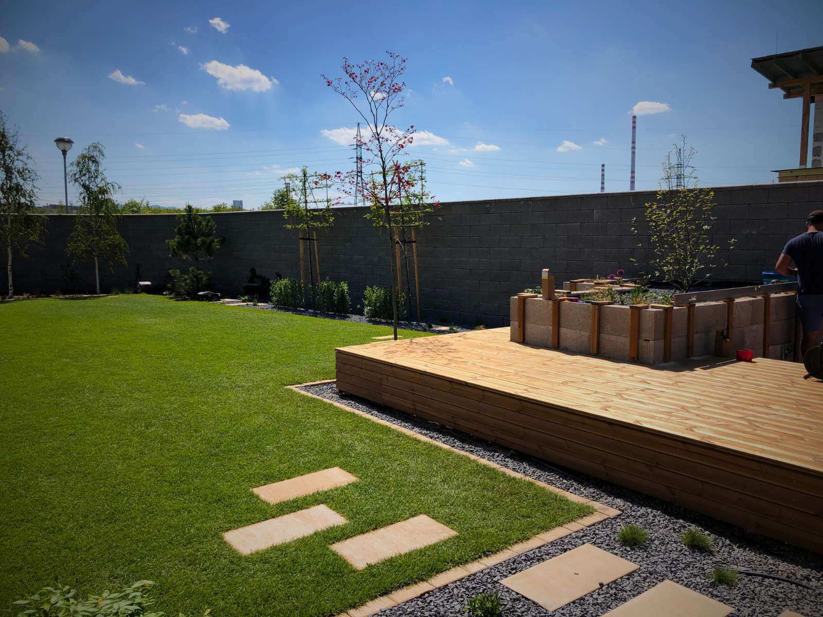 Realizácia záhrady od Dream Garden – komplexné záhradné práce vrátane úpravy terénu