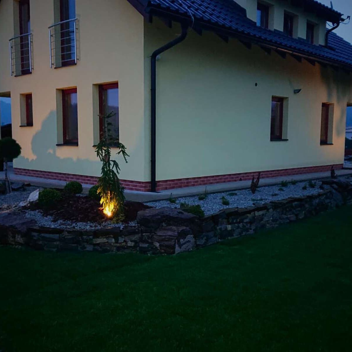 Garden lighting design in Varín by Dream Garden