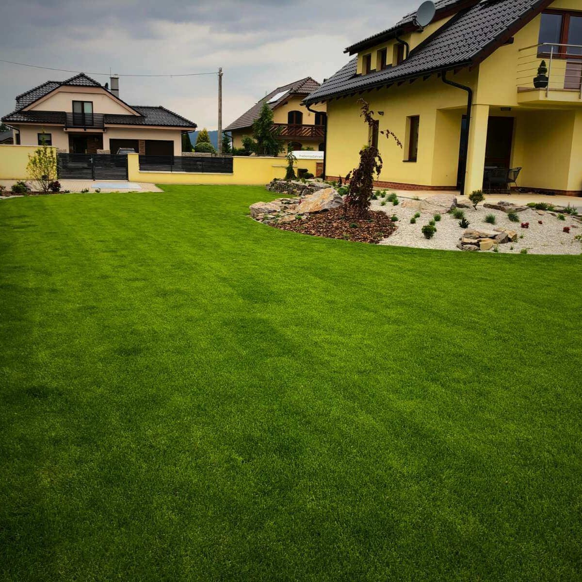 Garden realization in Varín by Dream Garden - modern garden design