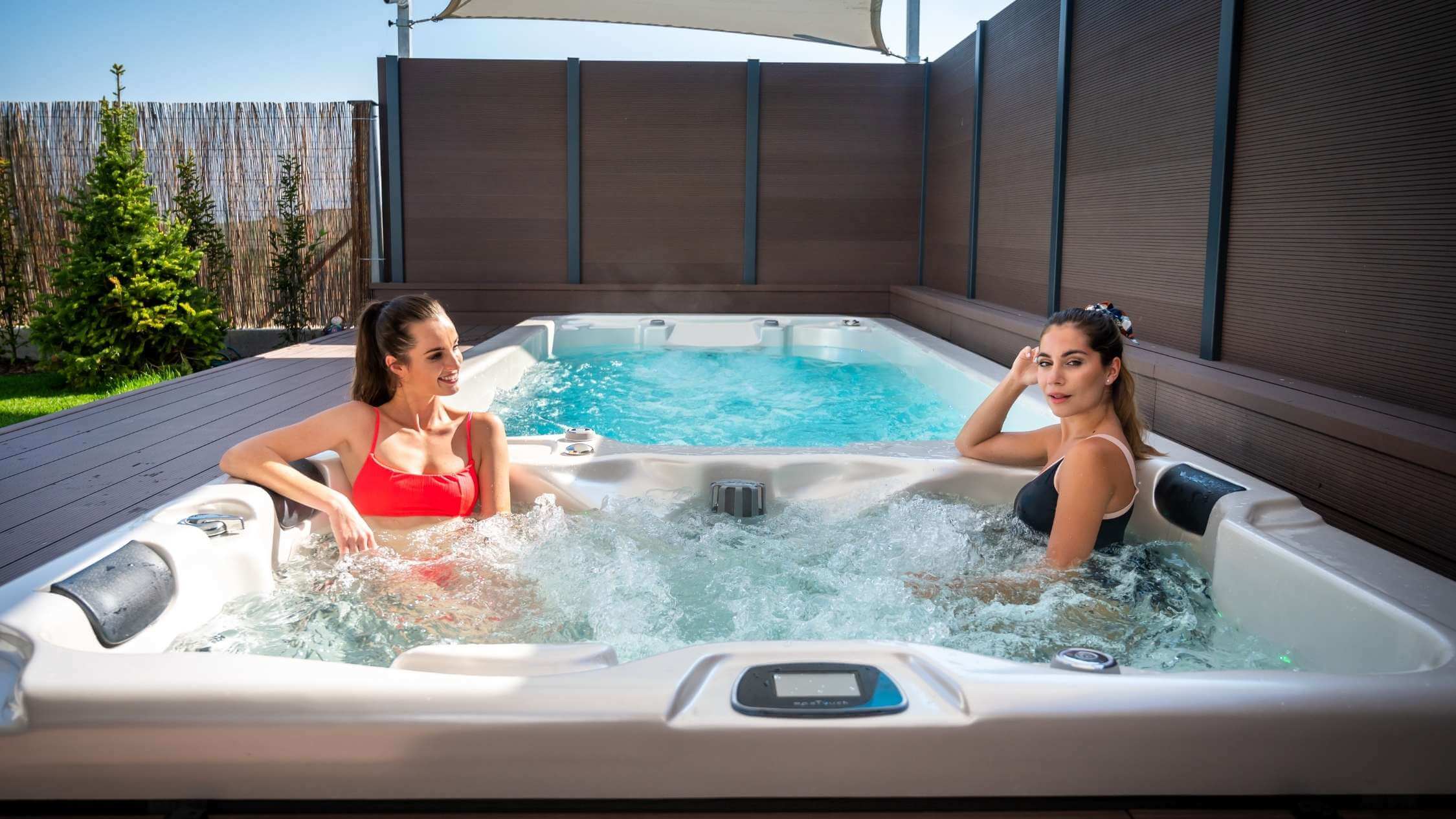 Garden hot tub by Dream Garden - home wellness and swimming pools.