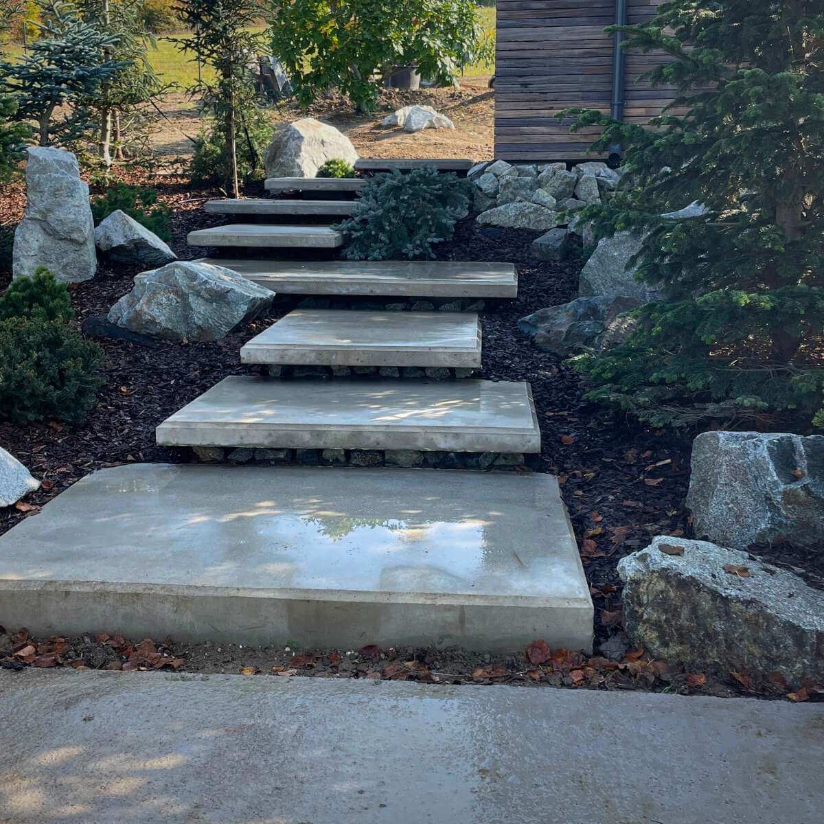 Paved areas in the garden from Dream Garden - modern paths, terraces and driveways as a connection between the house and the garden