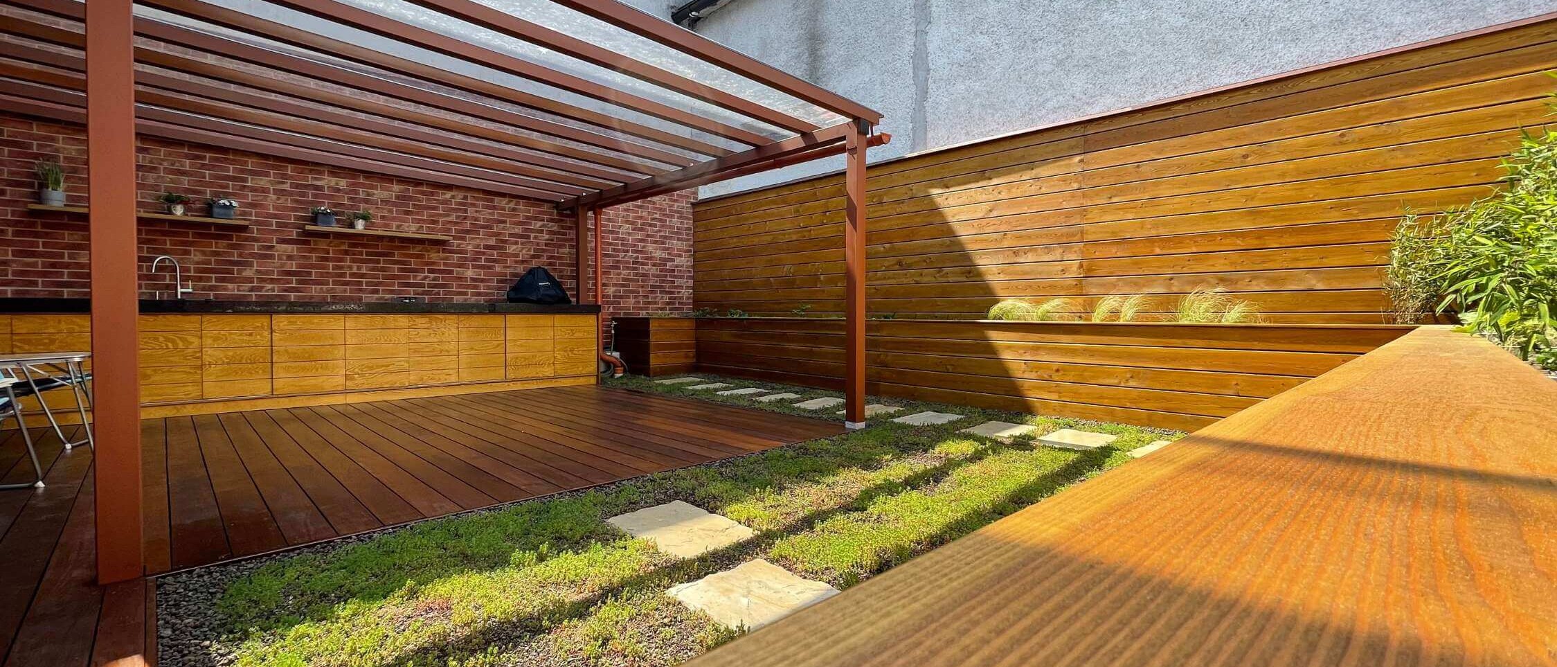 High-quality building and natural materials – wood, stone and eco-friendly insulation for modern buildings