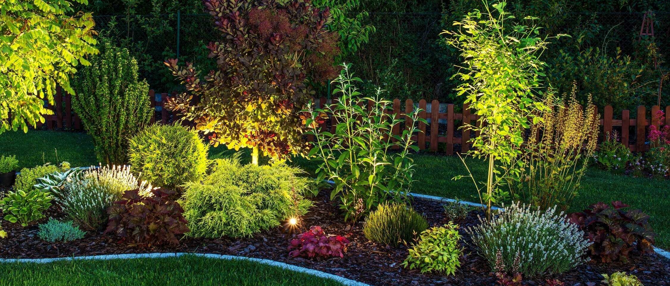 Moderné záhradné osvetlenie záhrady od Dream Garden